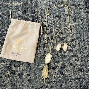 Kendra Scott Pearl/Gold Set-Earrings & Necklace
